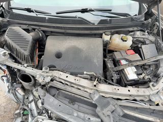 2019 Chevrolet Traverse LT Cloth - Engine Compartment Image